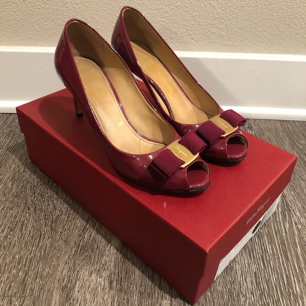 Salvatore Ferragamo Pola Bow Pump
